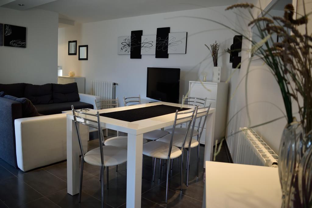Aurelia Apartment Liznjan Exterior photo