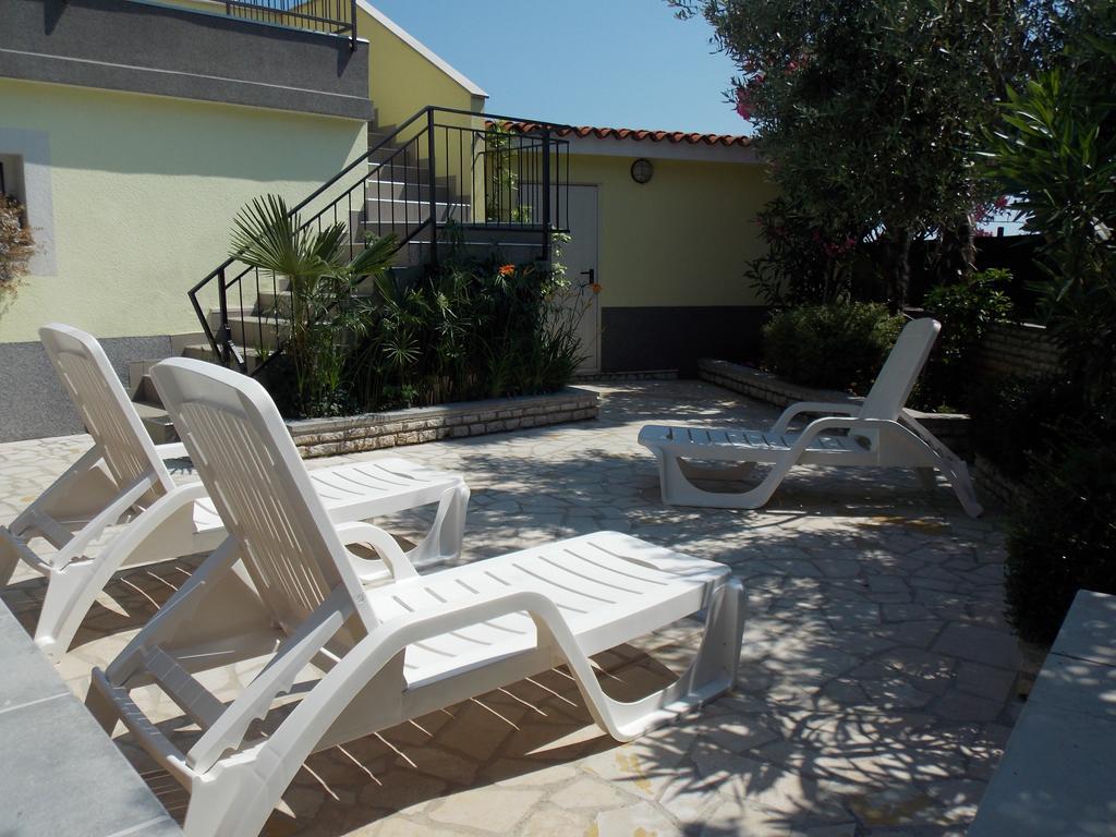 Aurelia Apartment Liznjan Exterior photo